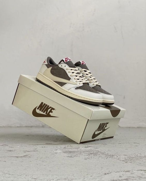 AIR JORDAN 1 LOW TRAVIS SCOTT