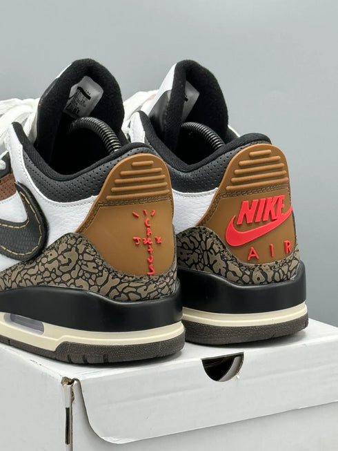 AIR JORDAN RETRO 3 X TRAVIS SCOTT