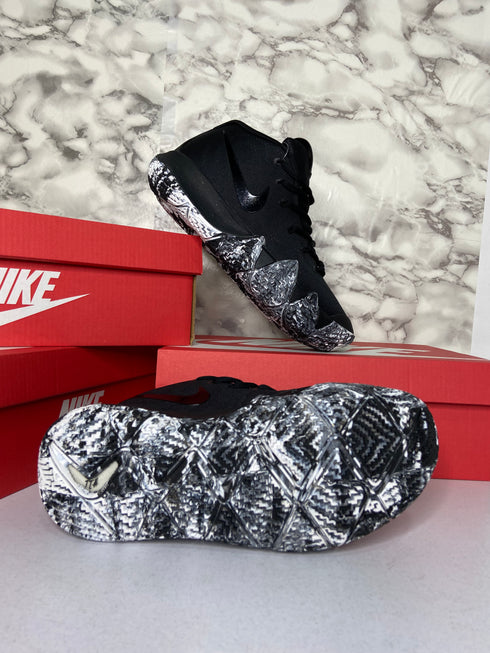 Nike Kyrie 4 “Blackout”