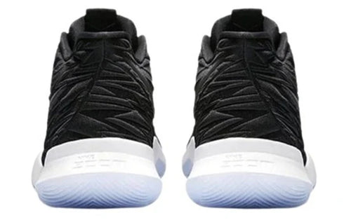 NIKE KYRIE 3 "BLACK ICE"