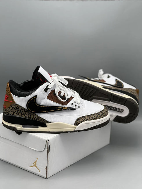 AIR JORDAN RETRO 3 X TRAVIS SCOTT