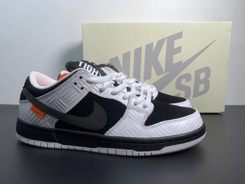 NIKE SB DUNK LOW "TIGHTBOOTH"
