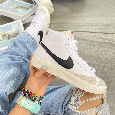 NIKE BLAZER MID 77 VINTAGE