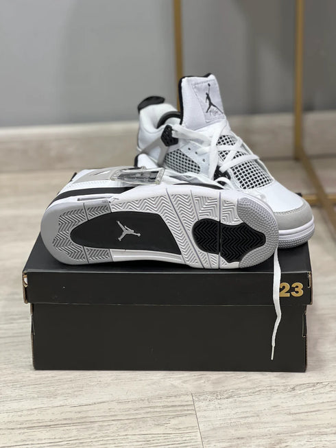 JORDAN RETRO 4 BLACK WHITE