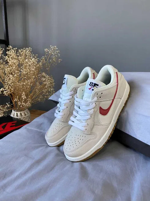 NIKE DUNK LOW SE 85