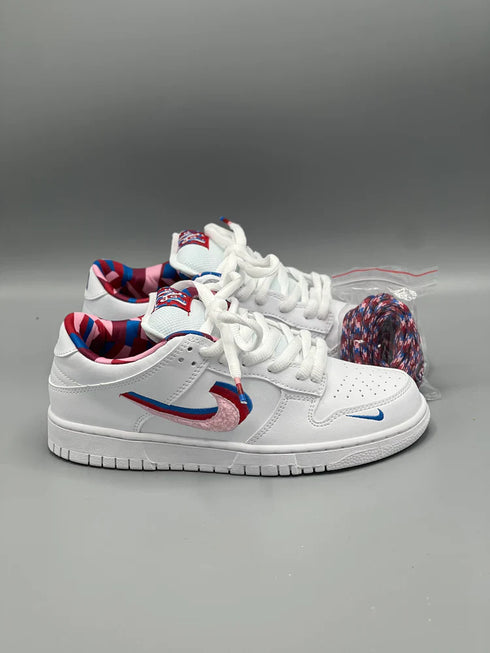 NIKE DUNK SB X PARRA