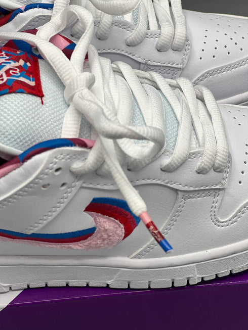 Nike dunk sb x parra
