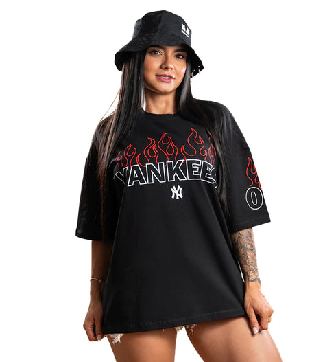 CAMISETA OVERSIZ D YANKEES LLAMAS